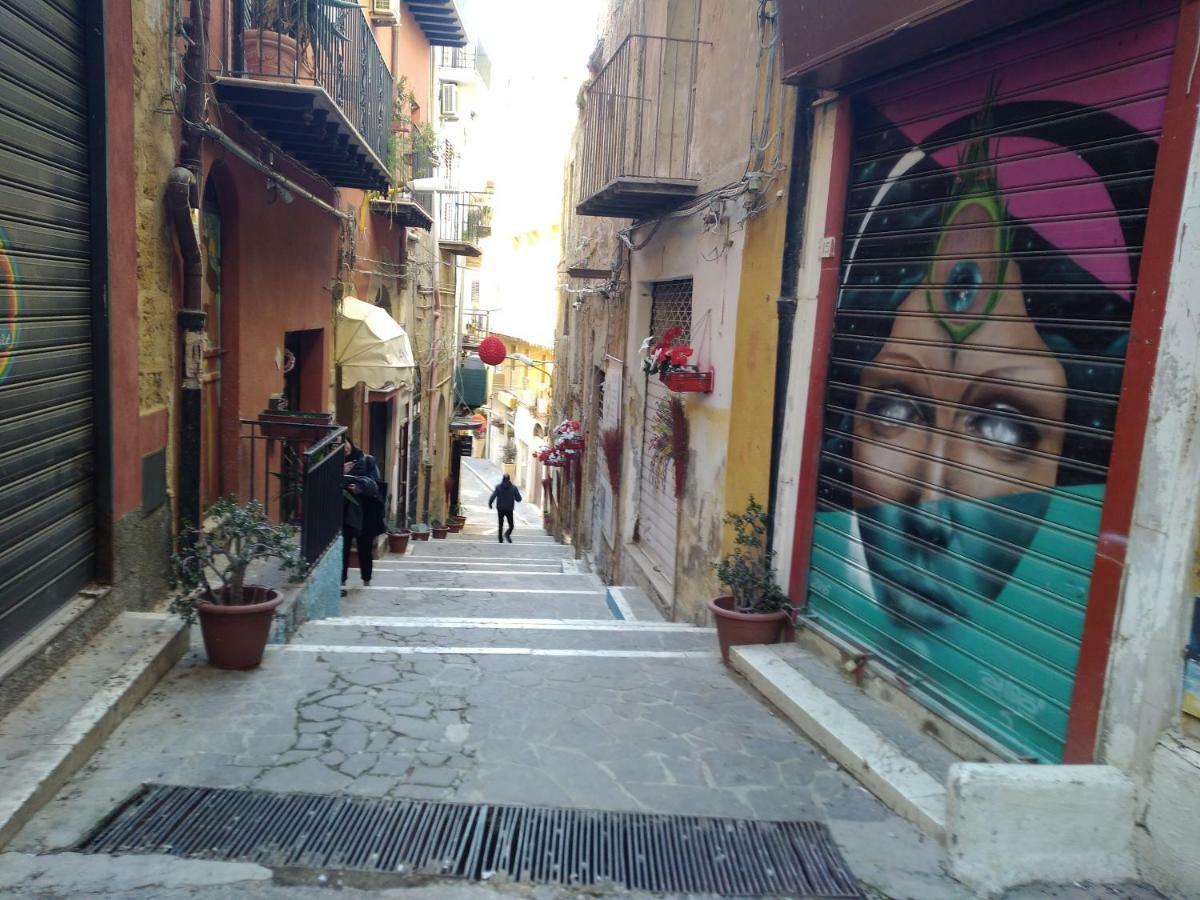Una Scala Dal Centro Agrigento Exterior photo